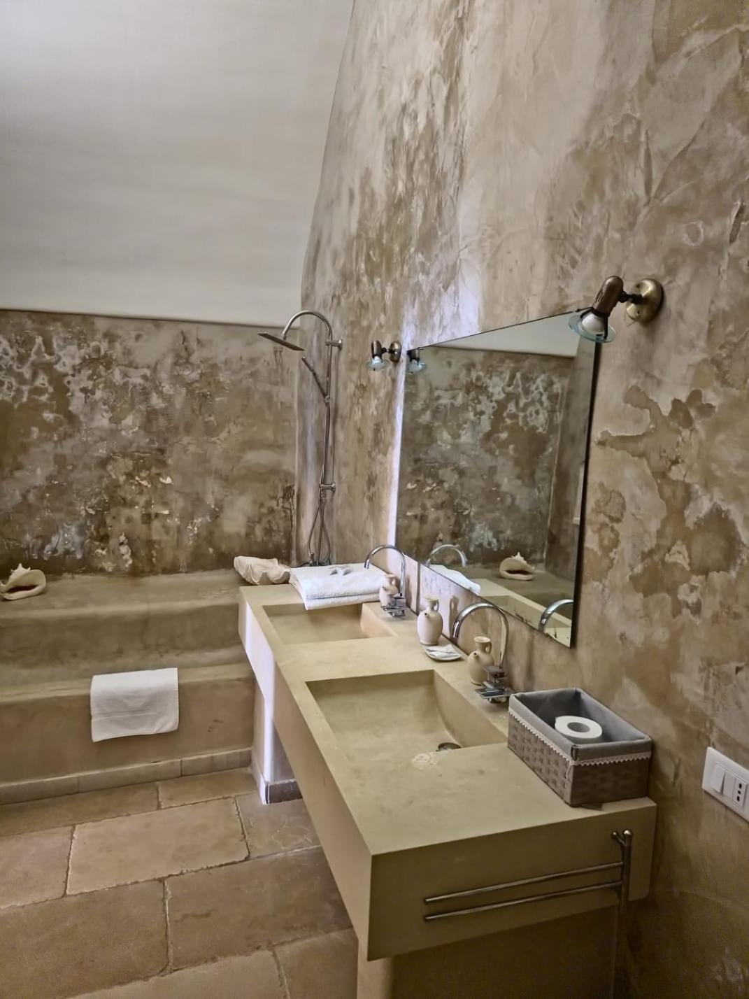 مبيت وإفطار توري سانتا سابينا Masseria Boezio Ostuni المظهر الخارجي الصورة